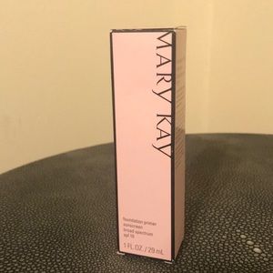 Mary Kay foundation primer sunscreen